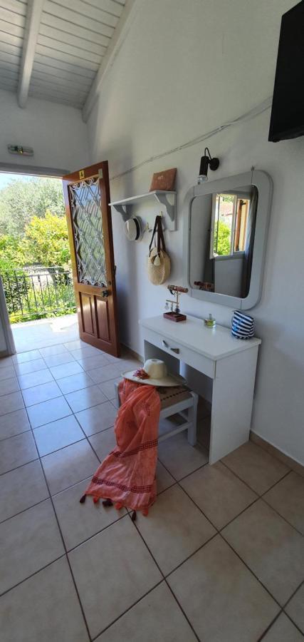 Aphrodite Studios & Apt With Pool Lakka  Luaran gambar