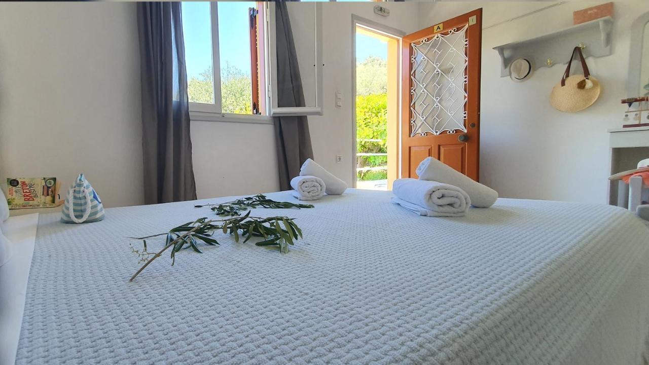 Aphrodite Studios & Apt With Pool Lakka  Luaran gambar