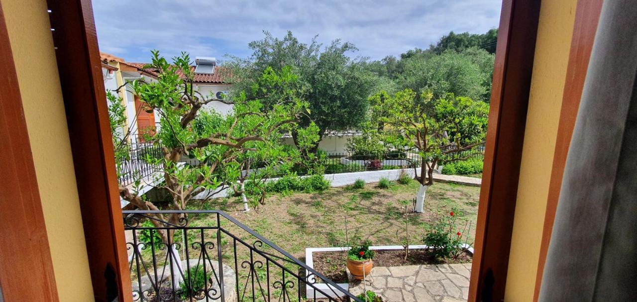 Aphrodite Studios & Apt With Pool Lakka  Luaran gambar